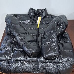 Sleek Black Puffer Jacket for Men